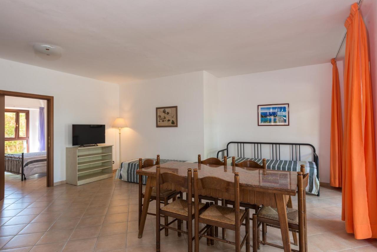 Agriturismo Le Vecchie Scuole Campiglia Marittima Exteriör bild