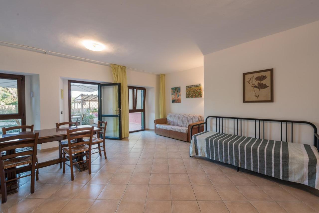Agriturismo Le Vecchie Scuole Campiglia Marittima Exteriör bild