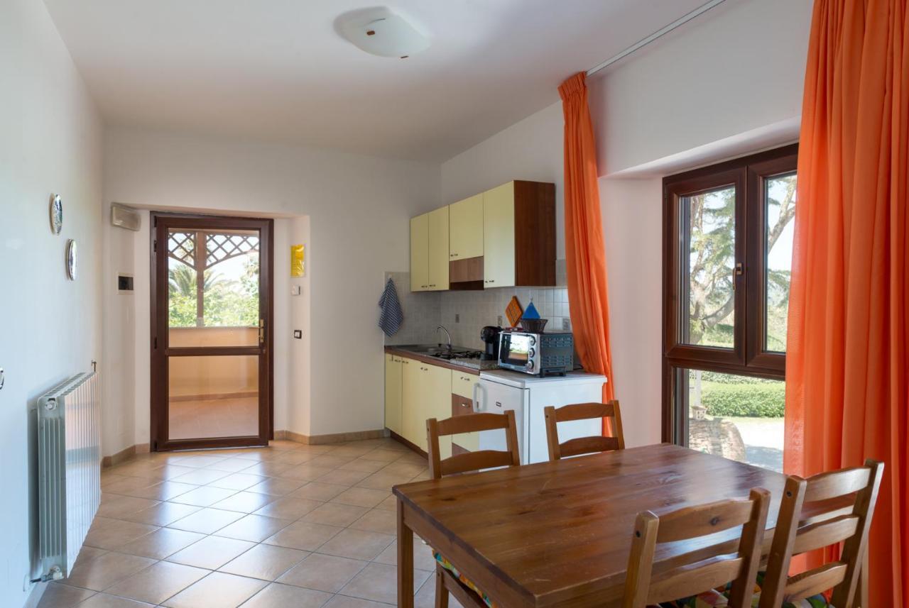 Agriturismo Le Vecchie Scuole Campiglia Marittima Exteriör bild